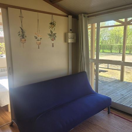 Camping Les Hirondelles Bourg-Sainte-Marie Buitenkant foto