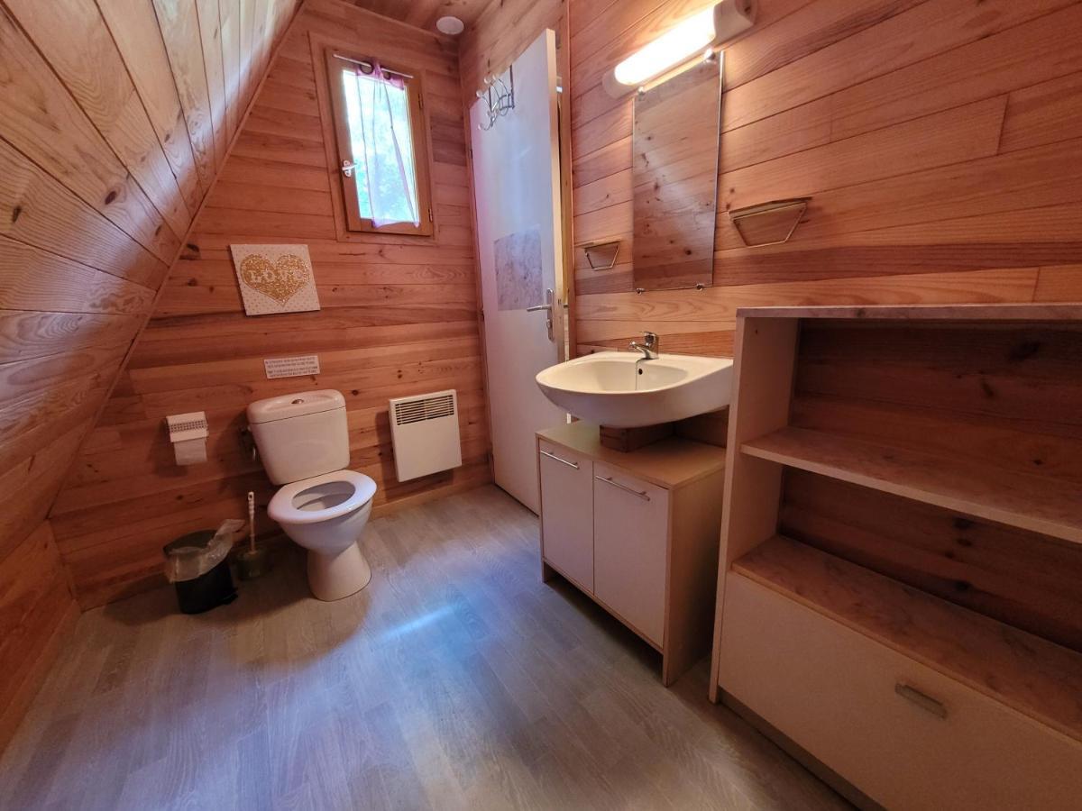 Camping Les Hirondelles Bourg-Sainte-Marie Buitenkant foto