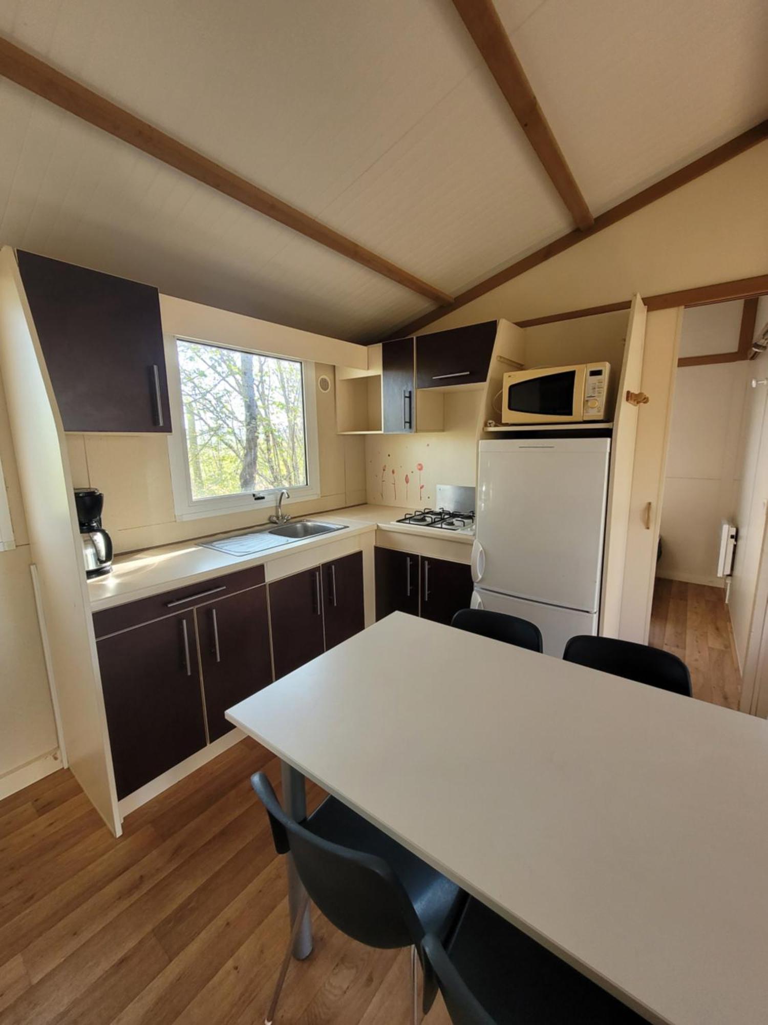 Camping Les Hirondelles Bourg-Sainte-Marie Buitenkant foto